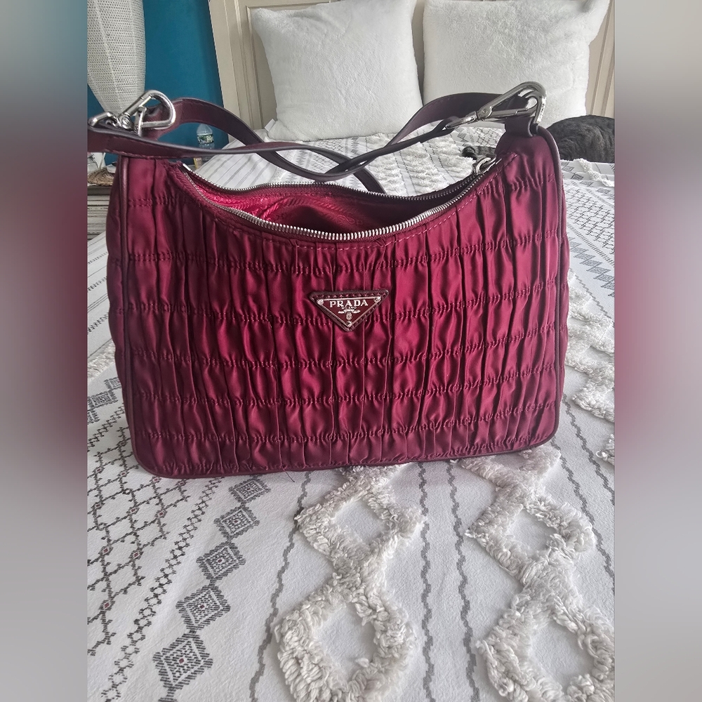 Prada Fabric and Leather Pink Handbag. - Picture 7 of 17